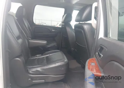 2011 Chevrolet Suburban 1500 Ltz из США, поврежденный, VIN 1GNSCKE09BR178886